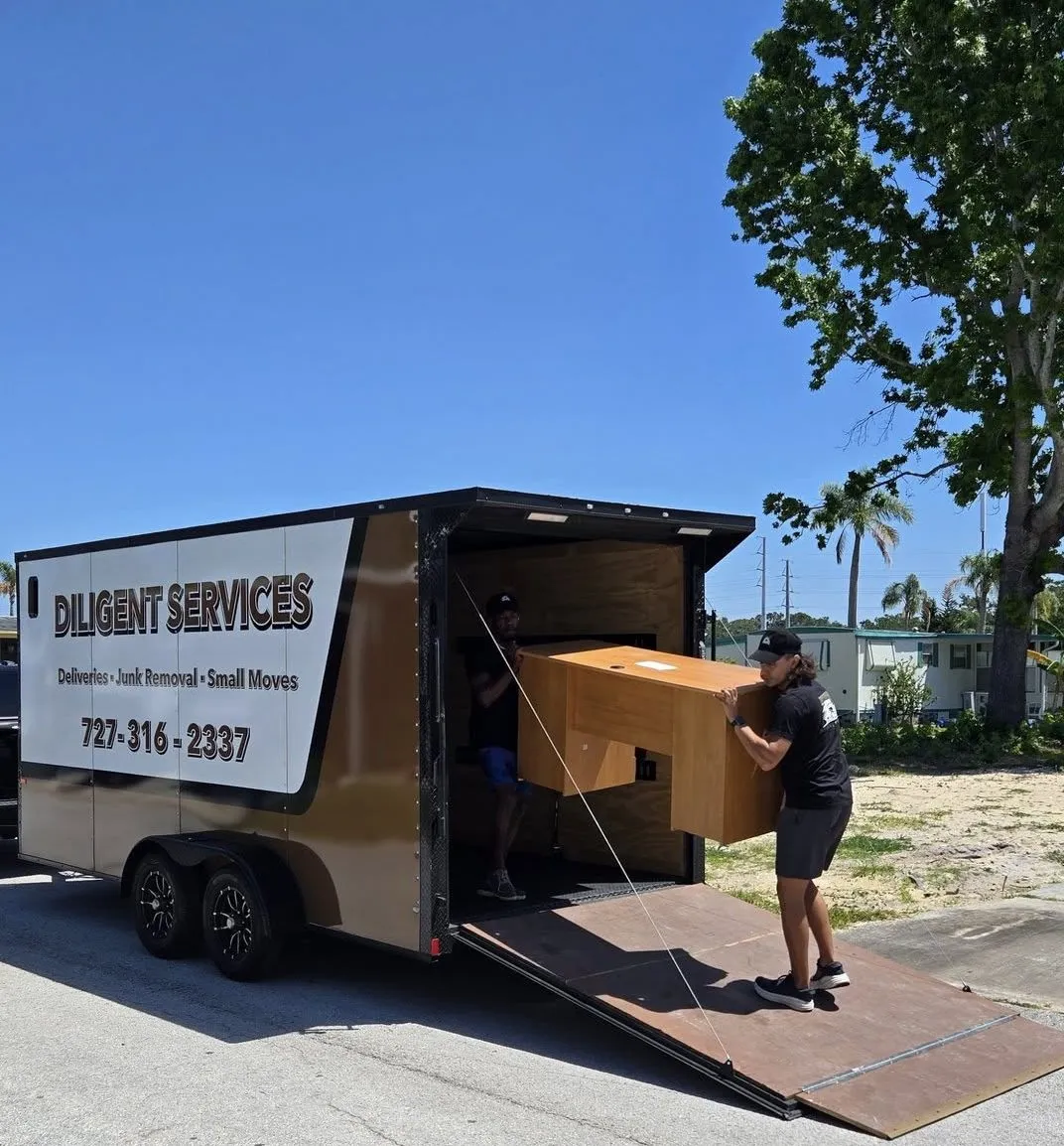 Compassionate Senior Moves<br />
