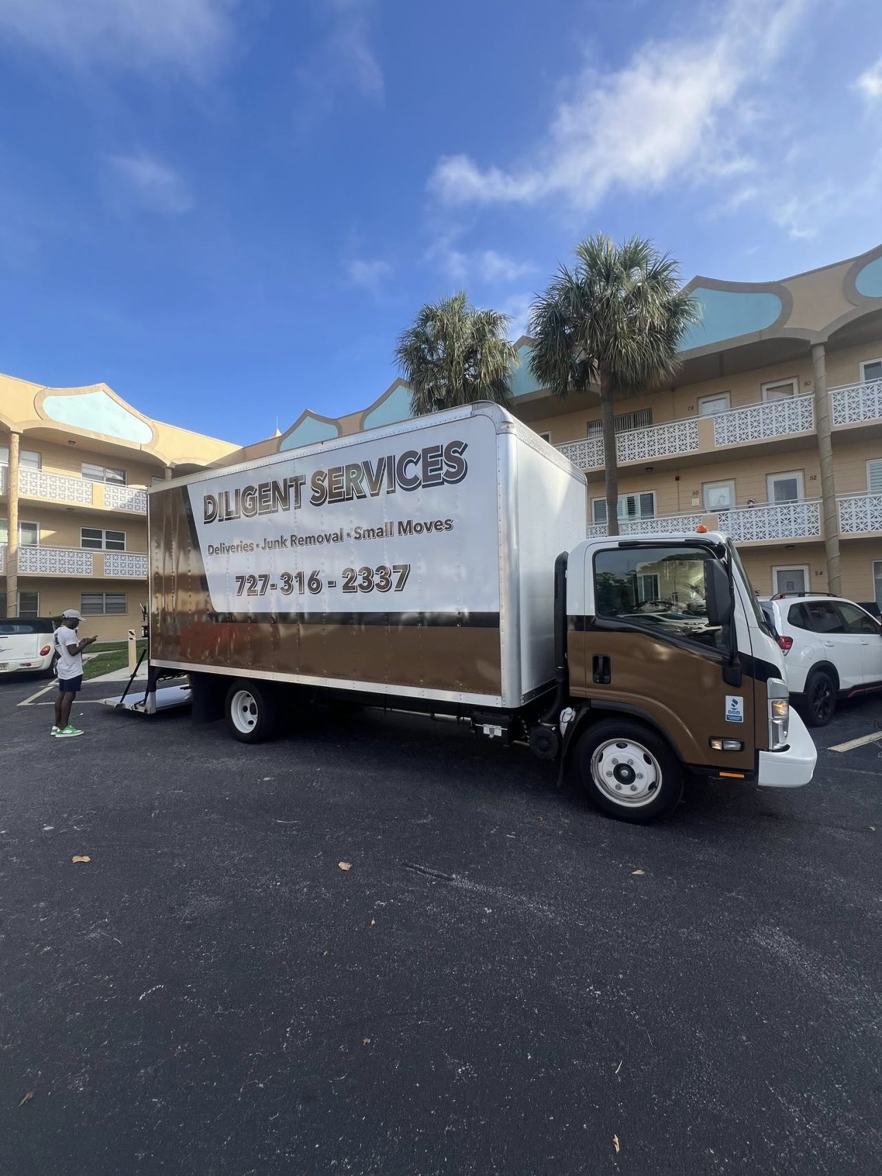 Compassionate Senior Moves<br />
