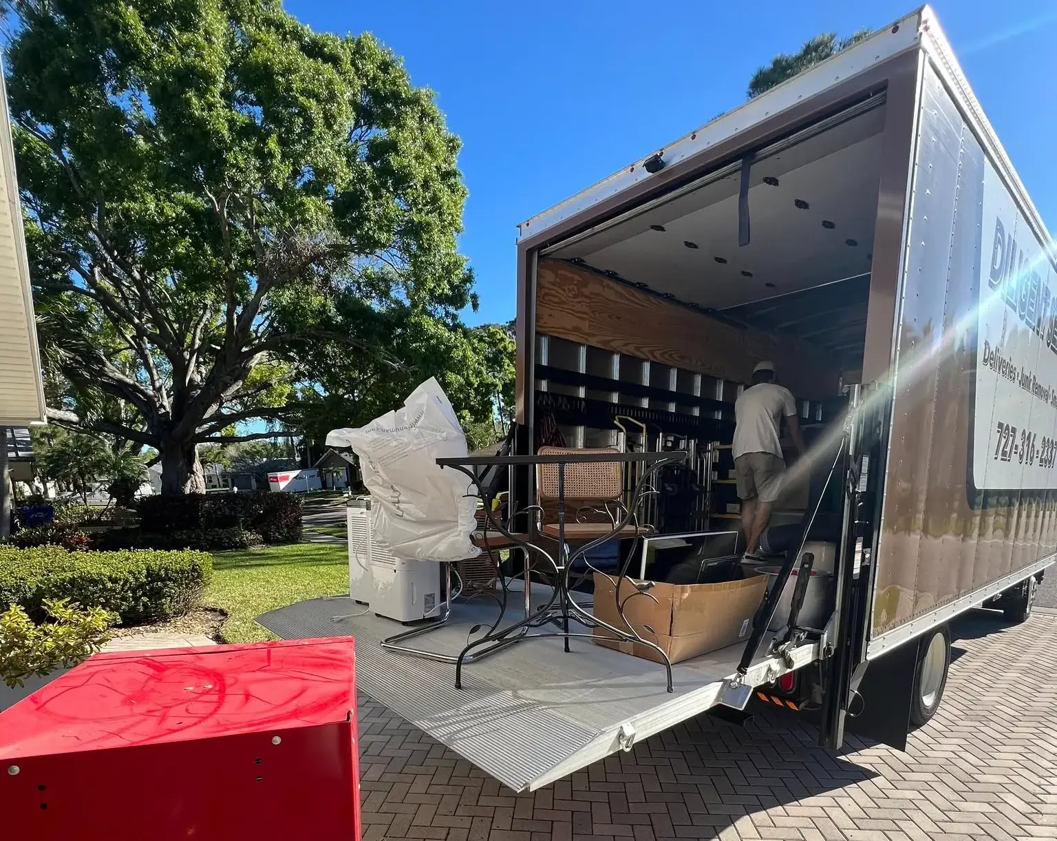 Furniture Moves<br />
